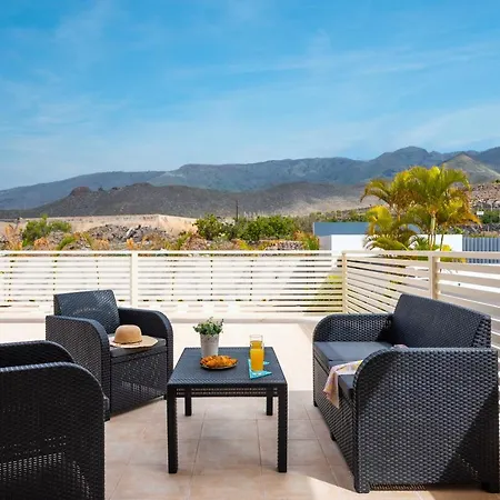 Infinity Almendro, Bbq, Heated Private Swimming Pool! Vila