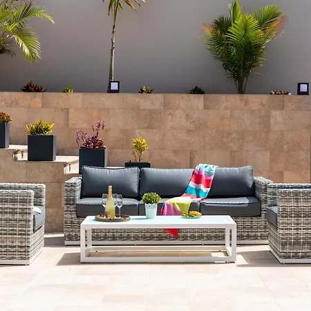 Infinity Almendro, Bbq, Heated Private Swimming Pool!