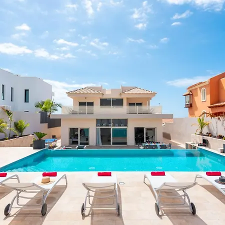 Infinity Almendro, Bbq, Heated Private Swimming Pool! فيلة *