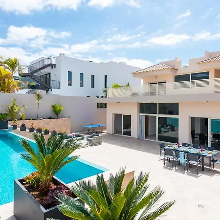 Infinity Almendro, Bbq, Heated Private Swimming Pool! فيلة أذيخي