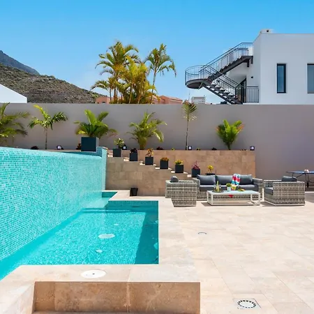 ヴィラ Infinity Almendro, Bbq, Heated Private Swimming Pool! *