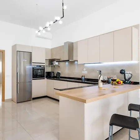 فيلة Infinity Almendro, Bbq, Heated Private Swimming Pool! *